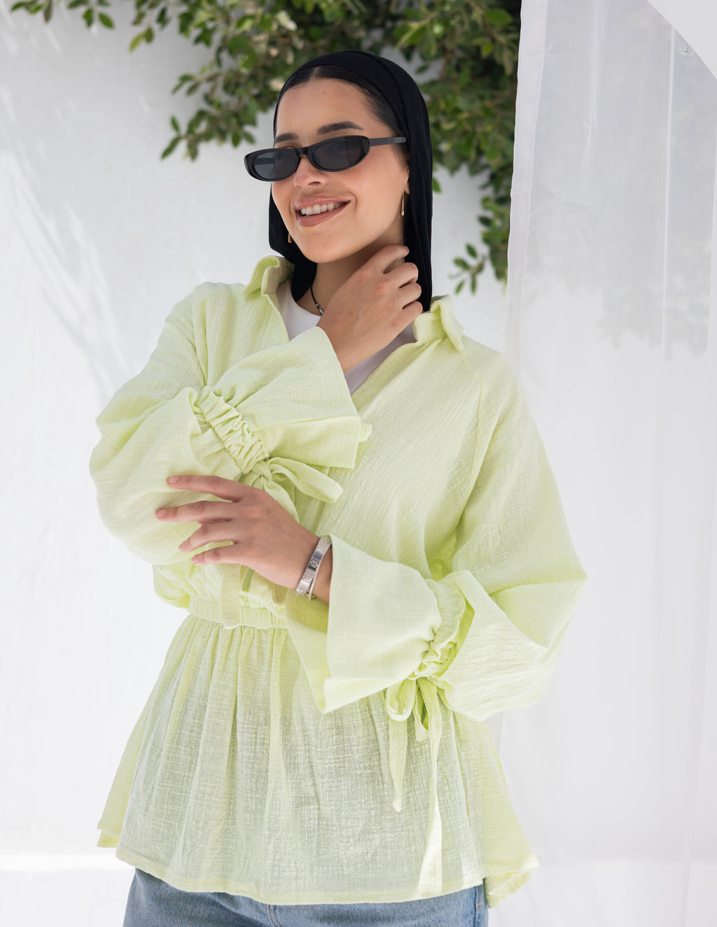 Puffy cuffs blouse