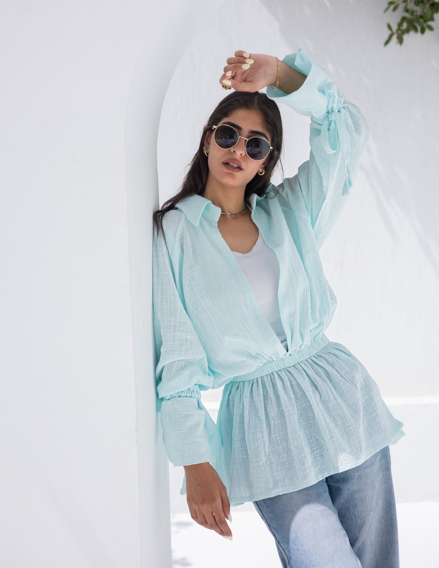 Puffy cuffs blouse