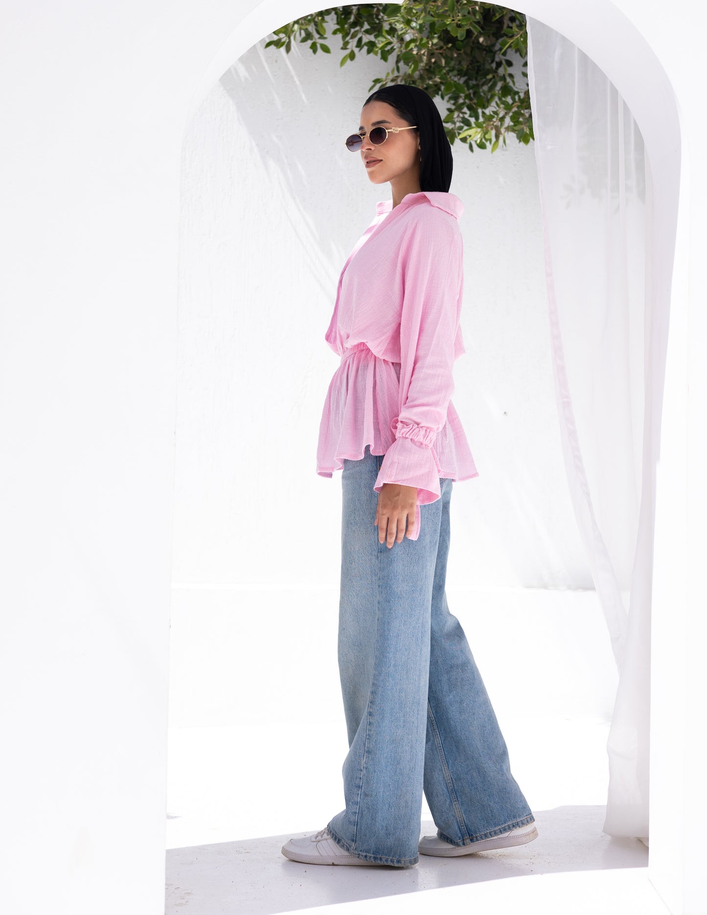 Puffy cuffs blouse