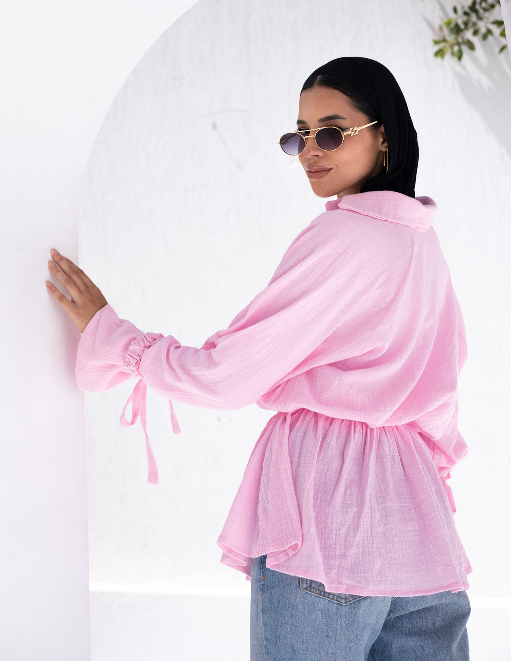 Puffy cuffs blouse